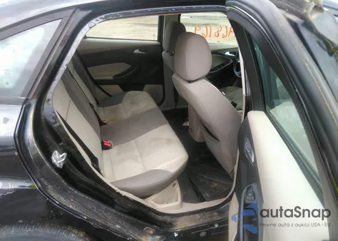 2014 Ford Focus Se из США, поврежденный, VIN 1FADP3F21EL359750